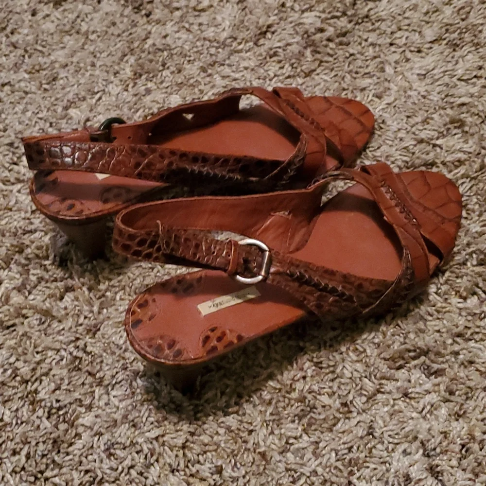 Max Studio Koi Low Heel Sandals